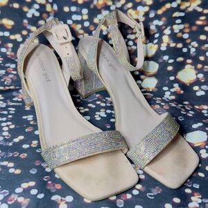 Madden Girl Winni Women’s Rhinestone Dress Sandals Blush Size 9.5
